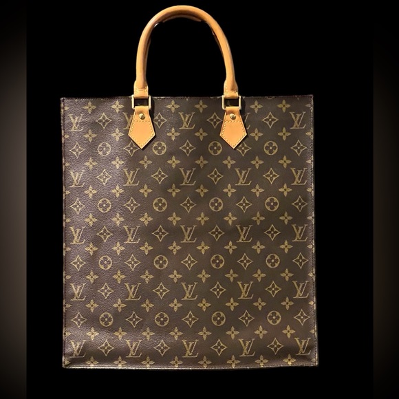 LOUIS VUITTON Sac Plat Tote - Picture 1 of 12